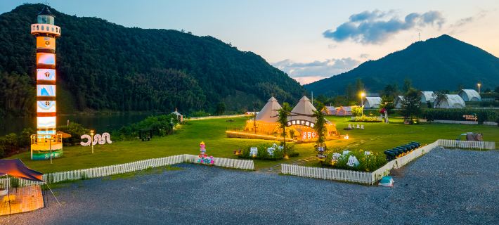 Fangtang Star Camping Base Hotels in Ningguo