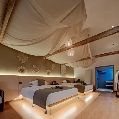 QianshanYueSceQianshan Yue Scenic Beauty Inn (Xijiang Qianhu Miao Village Store)