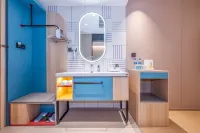 Homeinn · neo (Qingdao Stone Old Beach Haier Road)