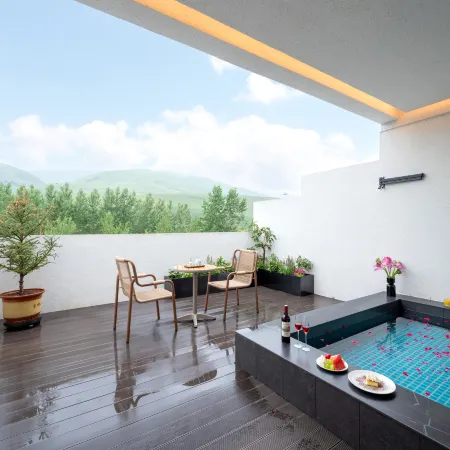 Nayeshanhe Vacation Homestay (Nalati Scenic Area Branch)