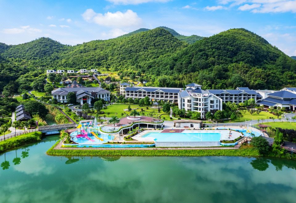 LN Dongfang Hot Spring Hotel Ruyuan Hotel Overview