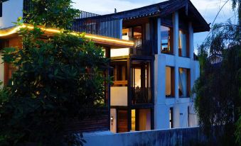 Lijiang Ruixi Xijianshu Yinluxury Fragrance Hotel