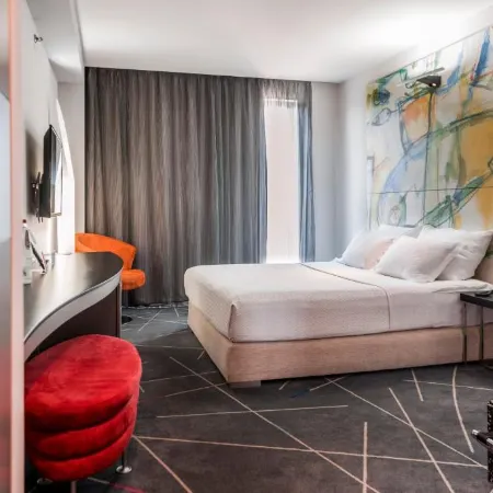 Nobel Zira Hotel