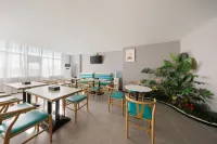 GreenTree Hotel (Haikou Qilou Old Street Wuzhishan Road) - فطور