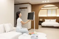 Glenstay Hotels in Dongducheon