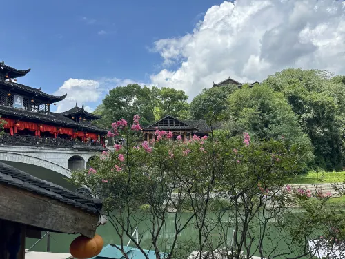 Onshore Music Viewing Homestay (Furong Town Great Waterfall Store)