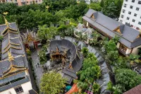 Haofeng Wyndham Hotel (Lincang Municipal Government Yulong Lake Park) - Bergblick