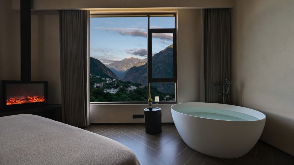Alpenglow Resort Manor, Danba