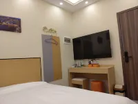 Comfortable Elegant Residence