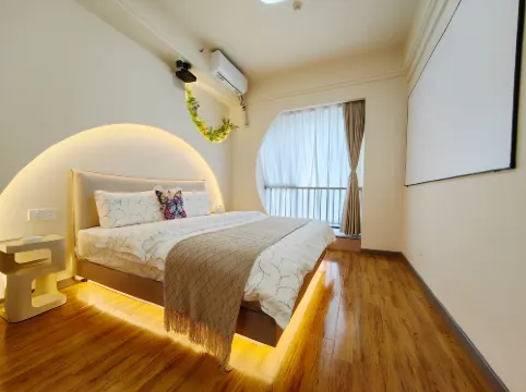 Taiyuan Sunshine Movie Homestay (Xiayuan Subway Station Park Times City)