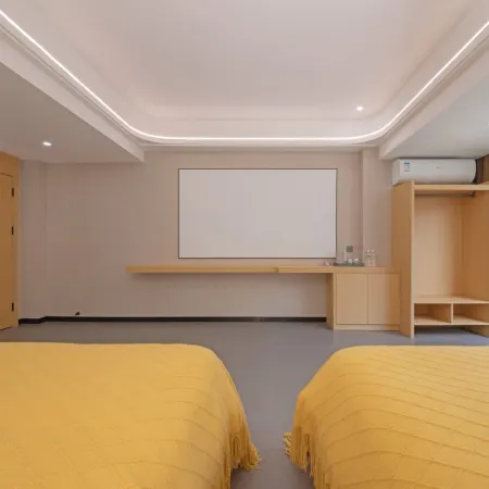 Yueting Meiyuan Homestay (Libo Xiao Qi Kong Scenic Area)
