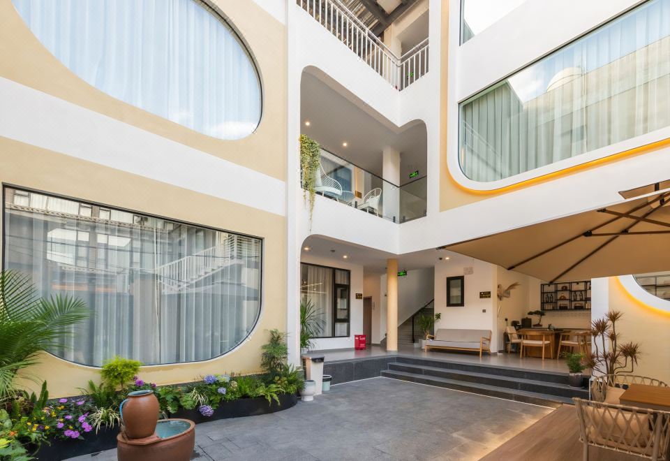 hotel overview picture