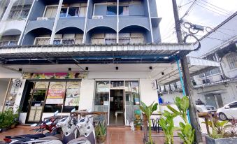 Remember @ Phuket Town Hostel