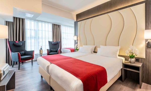 Plaza Premium Den Haag City Center