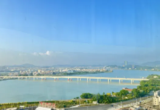 9號•早晨RiverViewAudioVisualKingRoomLOFT設計公寓（潮州湘橋店）