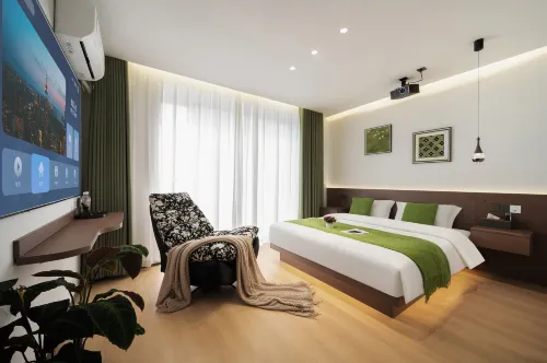 Kaifeng · Leisure Time | Cinema Courtyard Movie Homestay (Wansui Mountain Martial Arts City) - Romantic