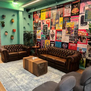 De Lola PodsHotel Отели рядом с достопримечательностью «Гаага»