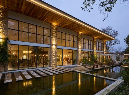 花築·茶那花格民宿（信陽店）