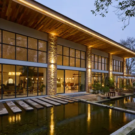 Floral Hotel · Chanahuage Hotel (Xinyang)