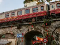 Dong Xuan Boutique Hotel Hotels near Long Bien Railway Station