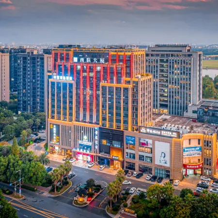 Milan Junyi Hotel