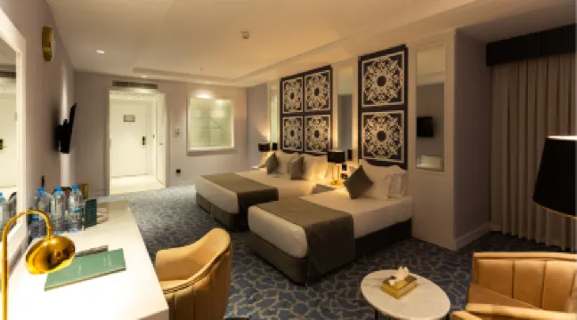 Mojallal Chaharbagh Hotel Hotels in 