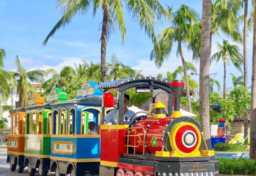 홀리데이 인 리조트 전경