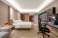 Leishen E-Sports Hotel (Xinyang Daxin Plaza) - balcony