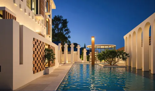 嶼兮兮‧漠野VILLA花園別院(西雙版納景洪告莊西雙景星光夜市店)