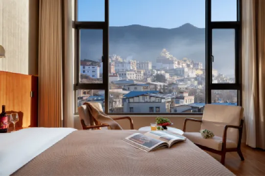 雍尕博民宿 香格里拉市（鬆賛林寺） ソンツェリン寺周辺のホテル