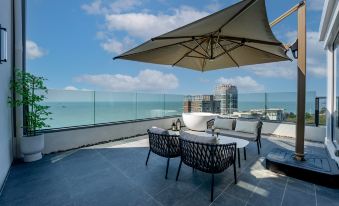Floral Hotel · Island South Hotel