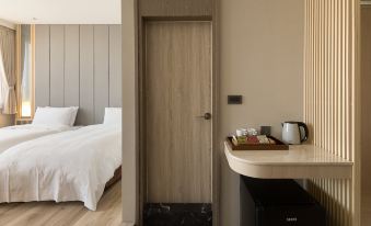 Breeze Hot Spring Hotel