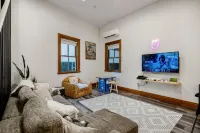 The Wellington Loft - Homestays