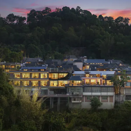 Yannan's Sea of Clouds · Mountain Residence (Jingmai Mountain Tea Forest Cultural Scenic Area)