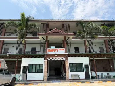 โรงแรมแฮปปี้ รูม - สนามบิน เชียงราย โรงแรมใกล้ร้าน @Waterside