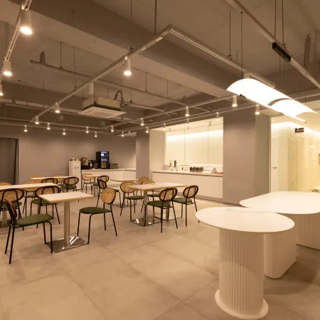 Londorner Hotel  New Port Yongwon