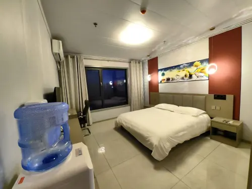 Lingwu Majiatang Juyuanting Business Hotel