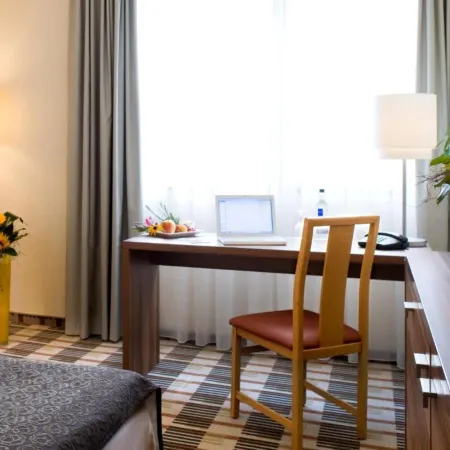 Sunday Hotel Saarbrücken Süd Отели в г. Саарбрюккен