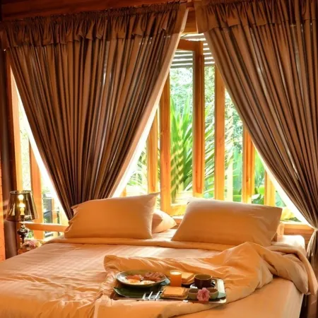32 Coffee Hill & Resort