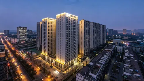 Wanyi Hotel (Luoyang Wanda Plaza · Mudan Square Metro Station) - romantique