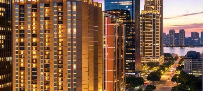 Royal Suites & Towers Wuhan Hotele w: Wuhan