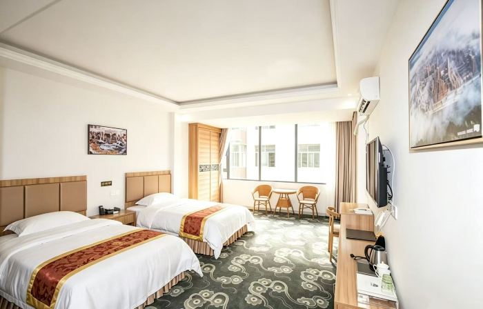 Longli Yuelong Kangji Resort Hotel