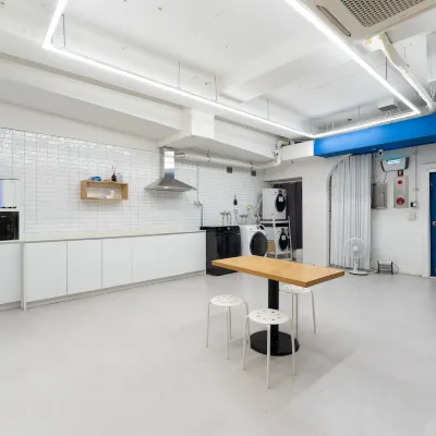 Ewha Red Cloud Box Hotels near Seonbawi Rock