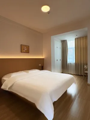 Huocheng Beiwu Liangshe Homestay (Qingshuihe) - 주차장