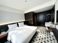 Yalan Guanyue Design Hotel - Airport Shuttle
