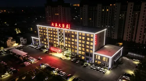 Cixian Liutai Hotel - parking