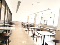 โรงแรม HanTing (เซ็นทรัลพลาซ่า ถงหลู่ หางโจว) - พร้อมอาหารเช้า