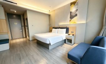 Homeinn Selected Hotel (Chifeng Railway Station Songshan Wanda Plaza)