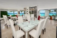 The Pyramid Cancun by Oasis - Gourmet Premium All Inclusive - Romantic