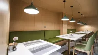 Xilinhot Yunmu Hotel - فطور
